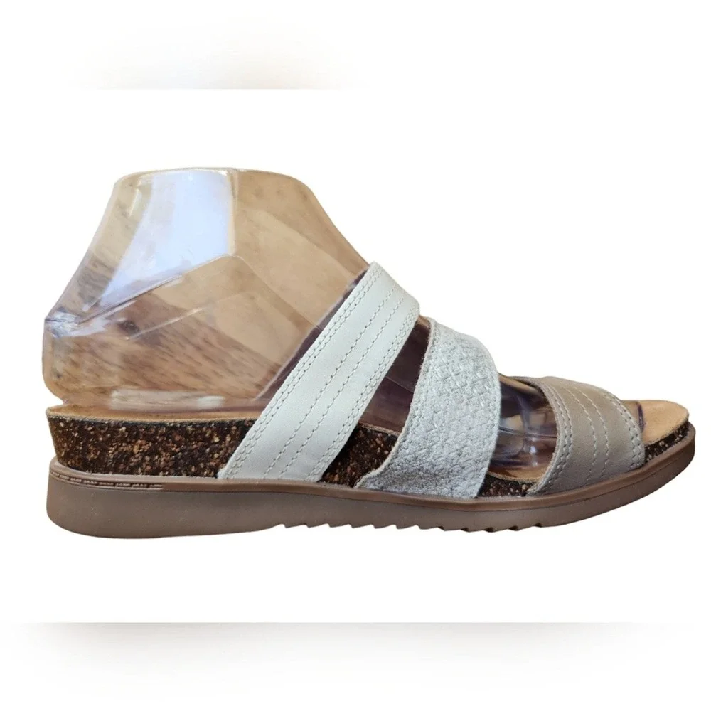 Cobb Hill Women's Sandals Adjustable Strap Comfort‎ Cork Footbed